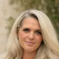 Fleur Weiss, Inhaberin von HD-Steinreinigung in Neunkirchen